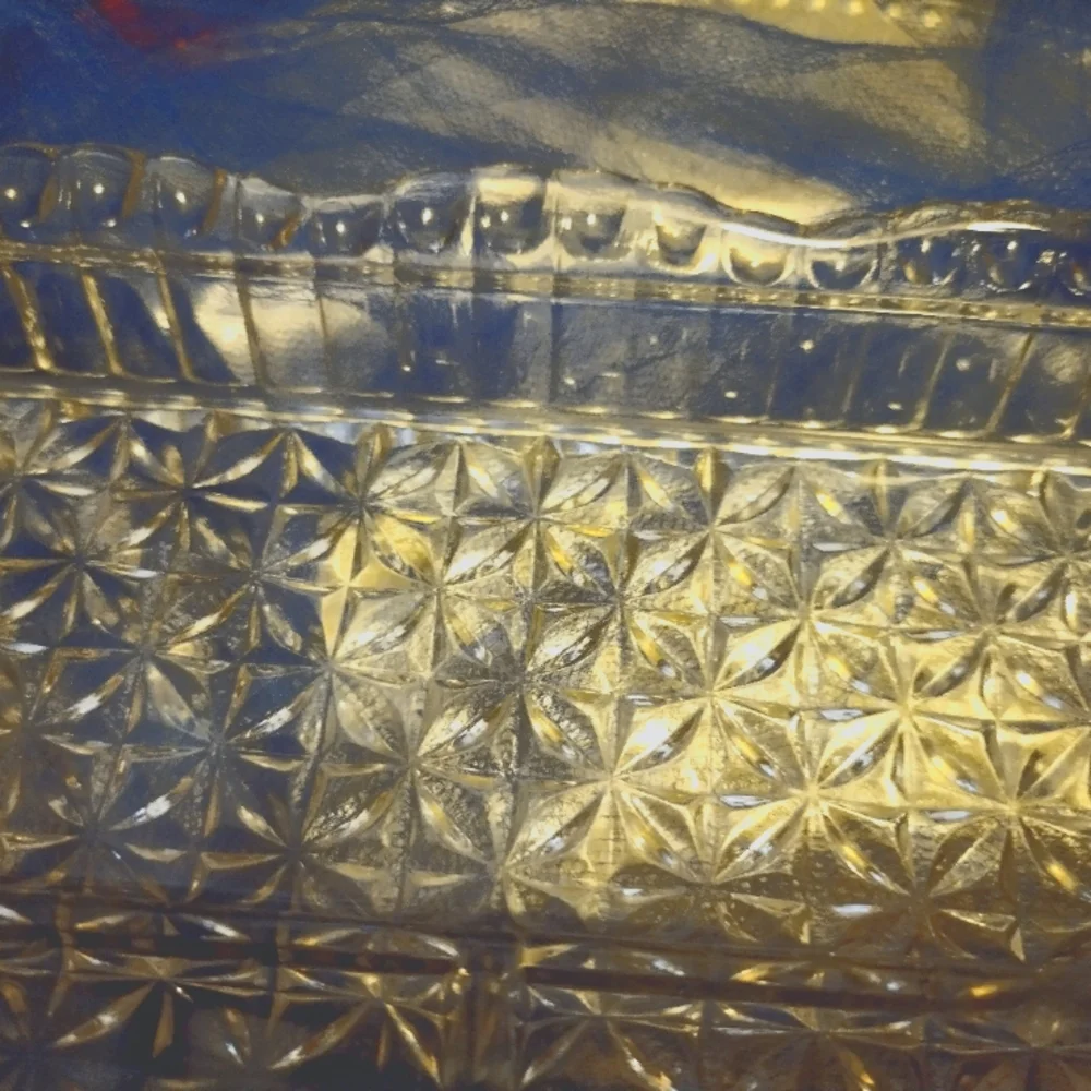 Small Rectangular Crystal Dish - Picture 4 of 5